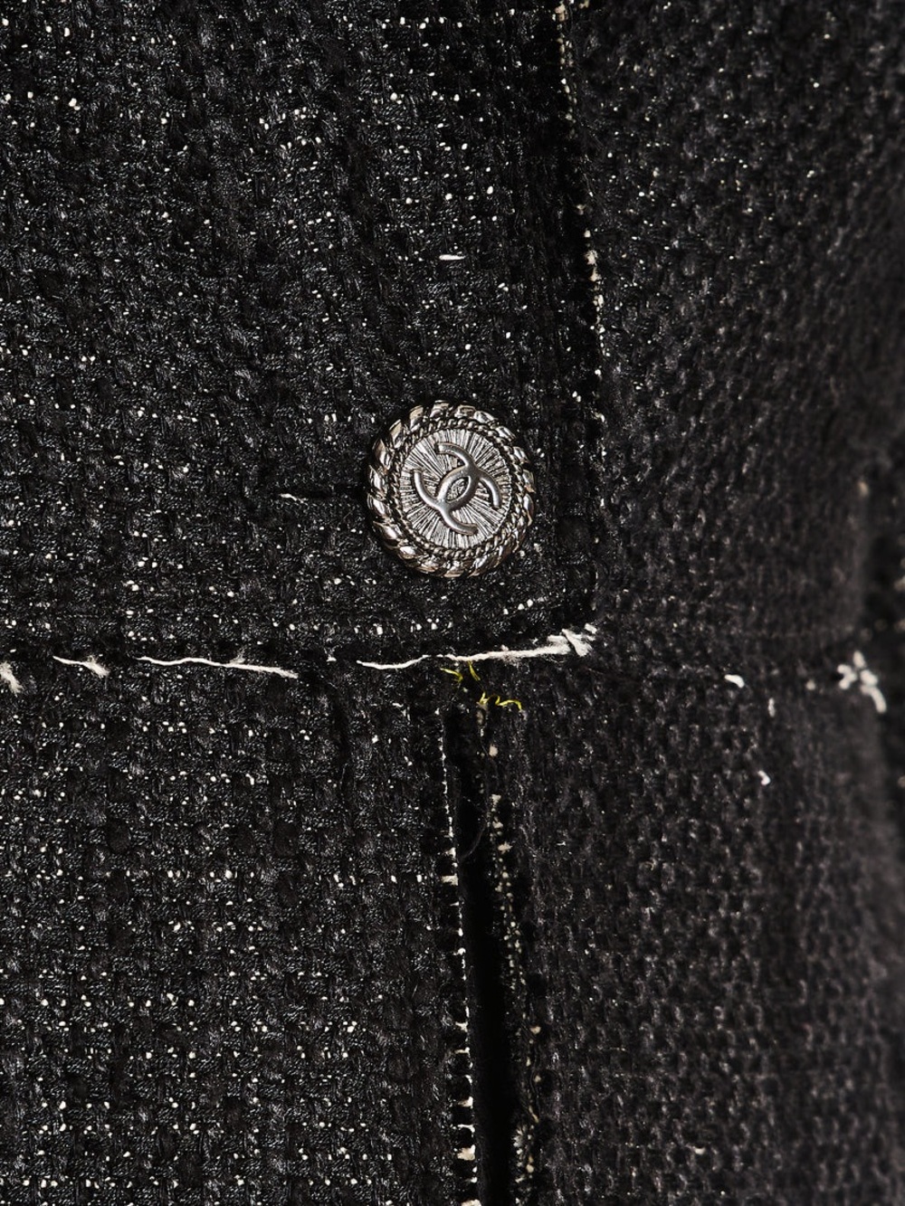 CHANEL 07/P BLACK SILK WEAVED SINGLE BREASTED JACKET WITH DETACHABLE CUFF DETAIL - Picture 3 of 9